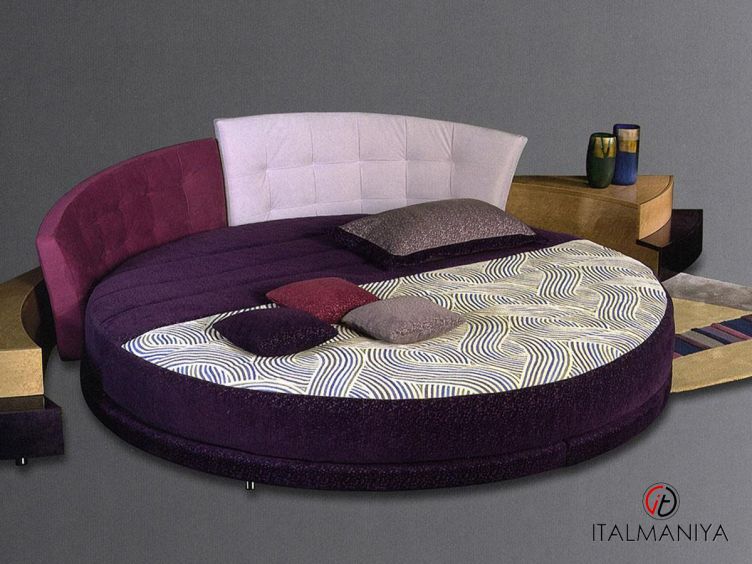 Фото 1 - Кровать Felix фабрики Il Loft из металла в обивке из ткани в современном стиле