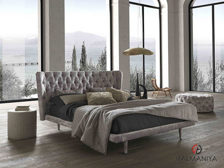 Фото 1 - Кровать Selene Sottile фабрики Bolzan Letti из массива дерева в современном стиле