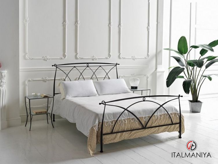 Фото 1 - Кровать Manon фабрики Bontempi Casa из металла в современном стиле