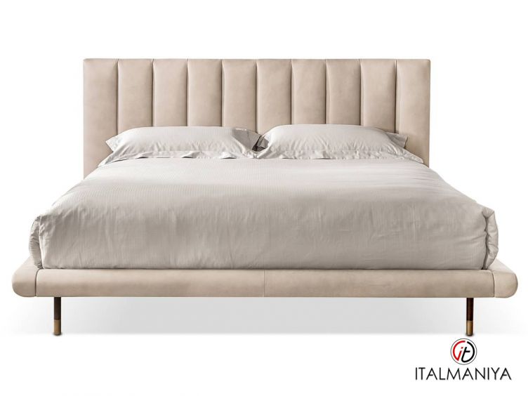 Фото 1 - Кровать Mirage Easy фабрики Cantori (производство Италия) из массива дерева в обивке из ткани и кожи в современном стиле