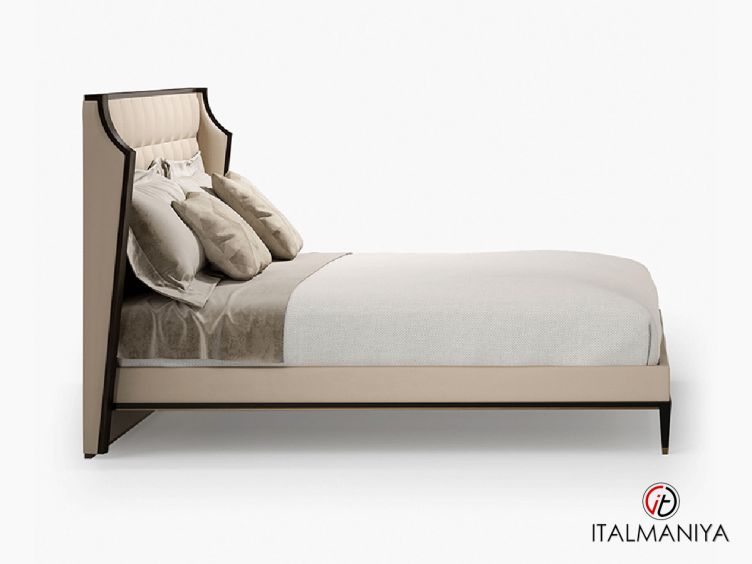 Фото 1 - Кровать Eclipse фабрики Cipriani из массива дерева в современном стиле