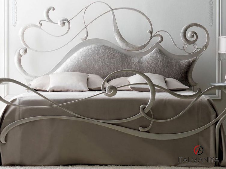 Фото 1 - Кровать Safira фабрики Corte Zari из металла в стиле арт-деко