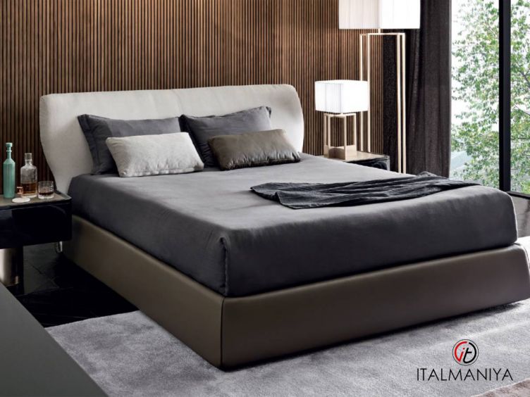 Фото 1 - Кровать Dafne фабрики Esedra (производство Италия) из массива дерева в обивке из ткани в современном стиле