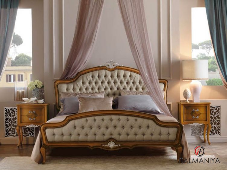 Фото 1 - Кровать Memorie veneziane с балдахином фабрики Giorgiocasa из массива дерева в классическом стиле