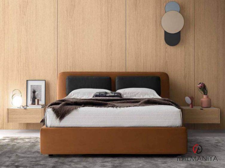 Фото 1 - Кровать Echo фабрики Kico (производство Италия) из массива дерева в обивке из ткани в современном стиле