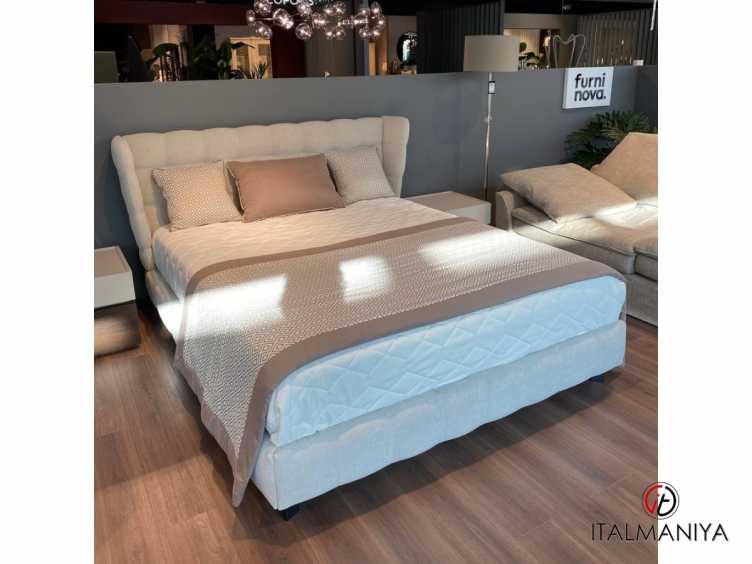Фото 1 - Кровать Mars MDI.BD.TEL.752 фабрики MOD Interiors (производство Испания) из массива дерева в обивке из ткани в современном стиле