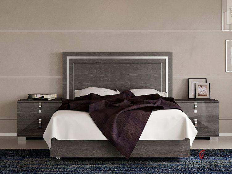 Фото 1 - Кровать Sarah фабрики Status из МДФ серого цвета в современном стиле