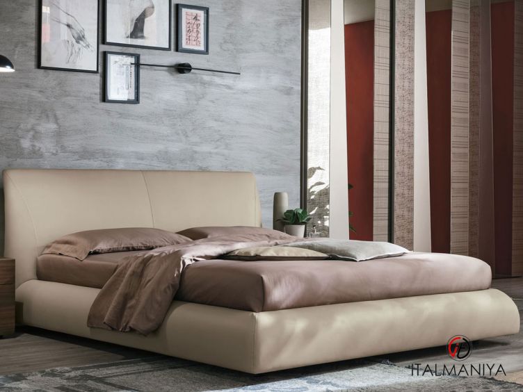 Фото 1 - Кровать Eros ткань кат. 1/ONE фабрики Tomasella (производство Италия) из массива дерева в обивке из ткани в современном стиле