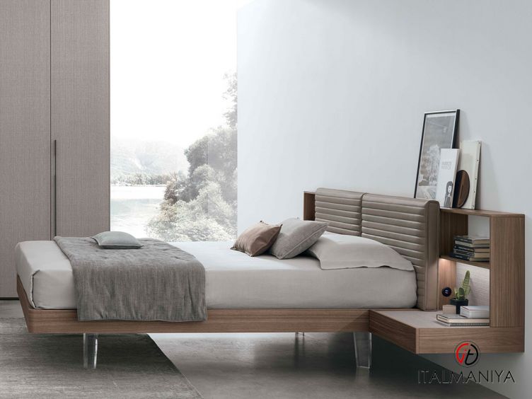 Фото 1 - Кровать Yuki фабрики Tomasella из МДФ в обивке из кожи в современном стиле