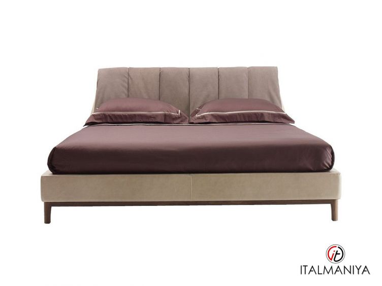 Фото 1 - Кровать Louis фабрики Ulivi (производство Италия) из массива дерева в обивке из ткани и кожи серого цвета в современном стиле