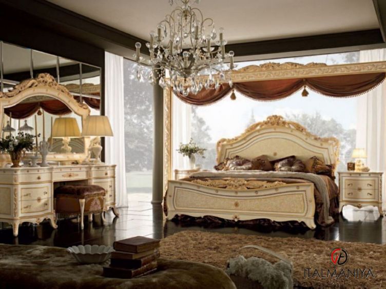 Фото 1 - Спальня Alysse фабрики Bacci Stile из массива дерева в классическом стиле