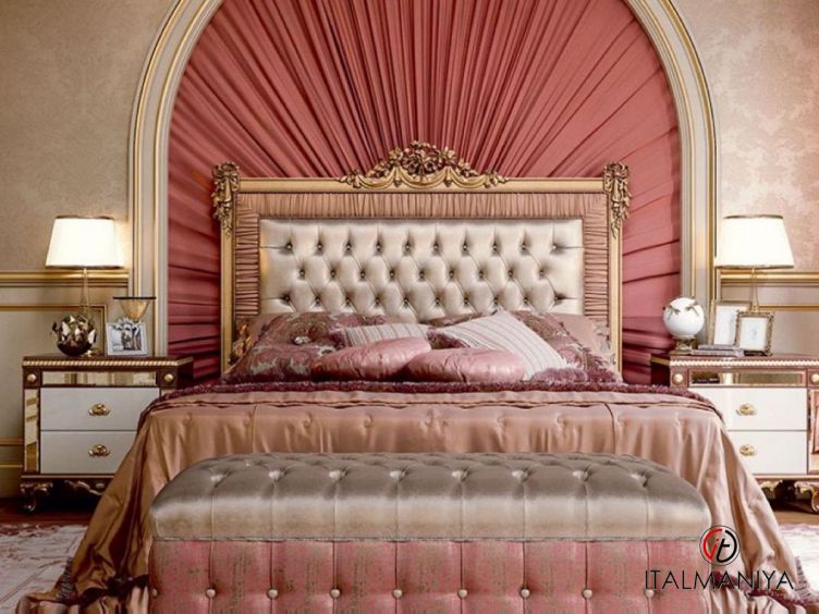Фото 1 - Спальня Elisabeth фабрики Bruno Zampa в классическом стиле из массива дерева