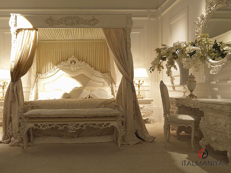 Фото 1 - Спальня Charlene фабрики Zanaboni из массива дерева в классическом стиле