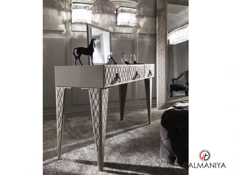 Фото 1 - Туалетный столик Adler фабрики DV Home из массива дерева в современном стиле