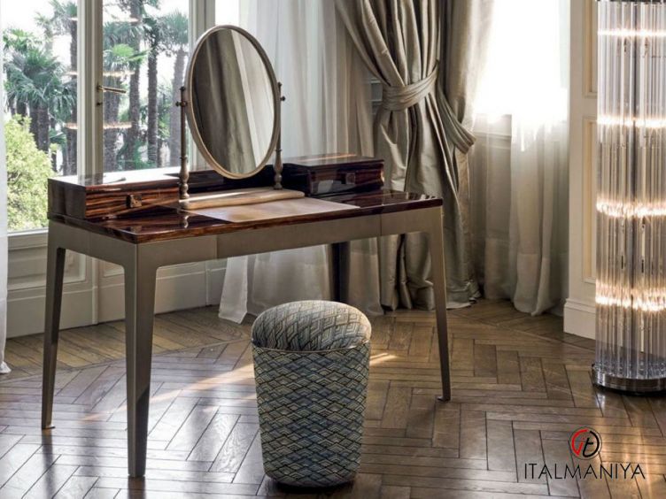 Фото 1 - Туалетный столик Charlize фабрики Longhi из массива дерева в современном стиле