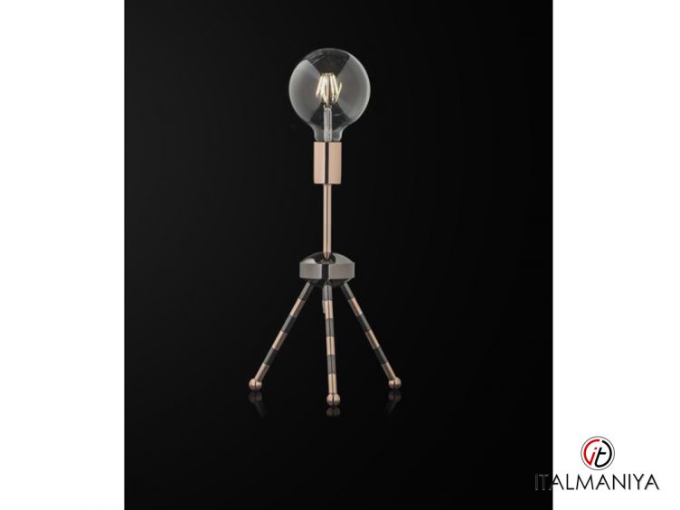 Фото 1 - Настольная лампа Lolita 331/LTA/1L фабрики Aiardini из металла в современном стиле